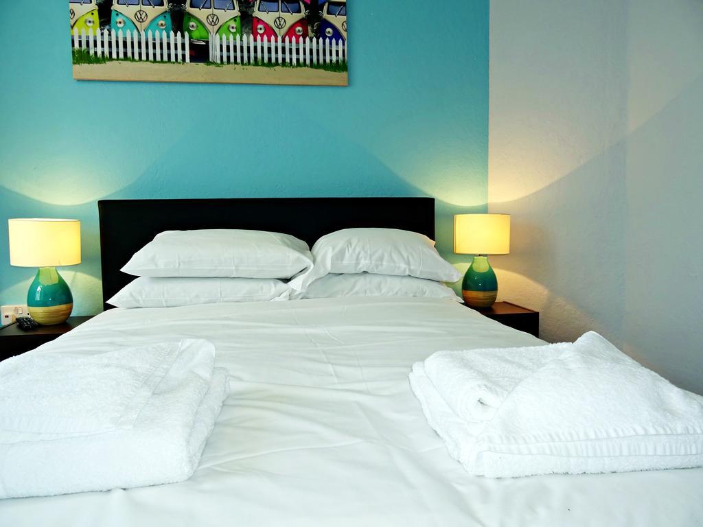 Ocean Breeze Hotel New Quay Buitenkant foto