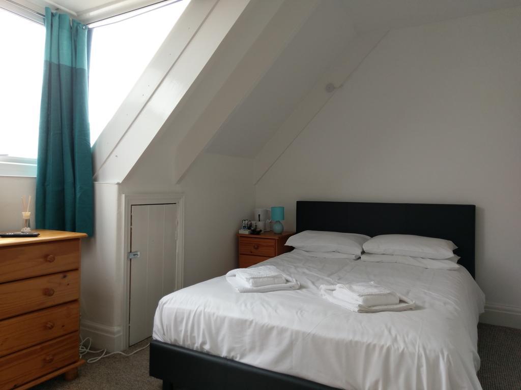 Ocean Breeze Hotel New Quay Buitenkant foto