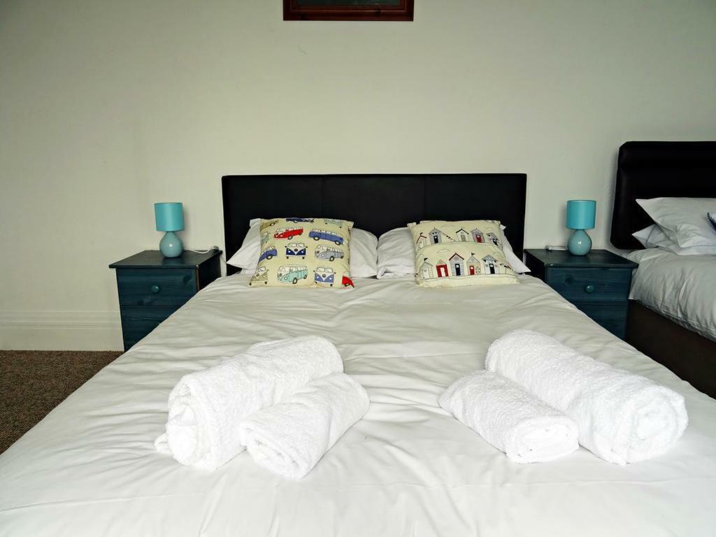 Ocean Breeze Hotel New Quay Buitenkant foto