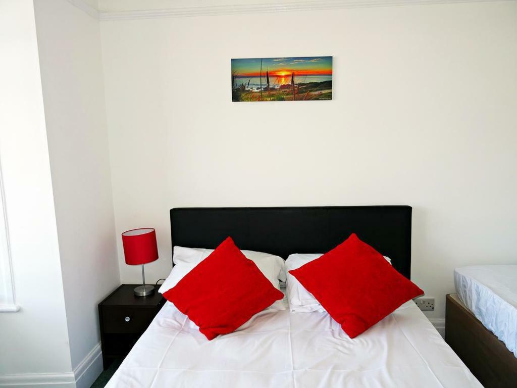Ocean Breeze Hotel New Quay Buitenkant foto